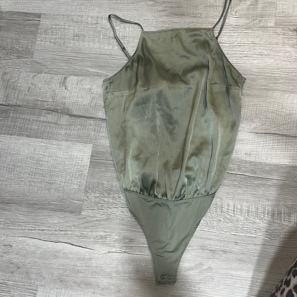 Silk green Abercrombie bodysuit